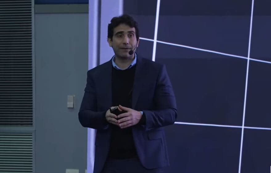 Pix aumentou bancarização e não ‘canibalizou’ cartões, afirma Galípolo