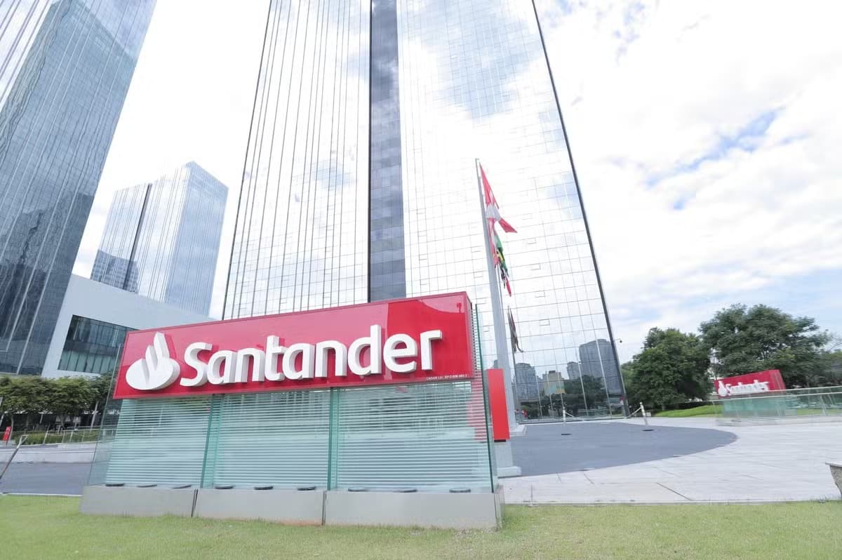 Santander leva BNPL à Espanha com apoio da Amazon