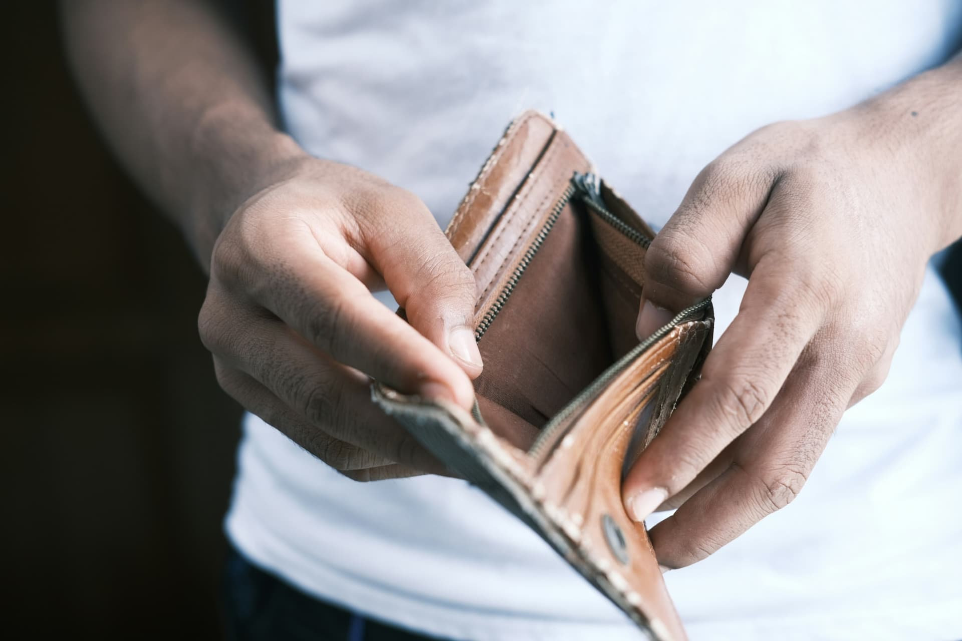 FGVcemif: comprometimento de renda com dívidas sobe a 28,9%