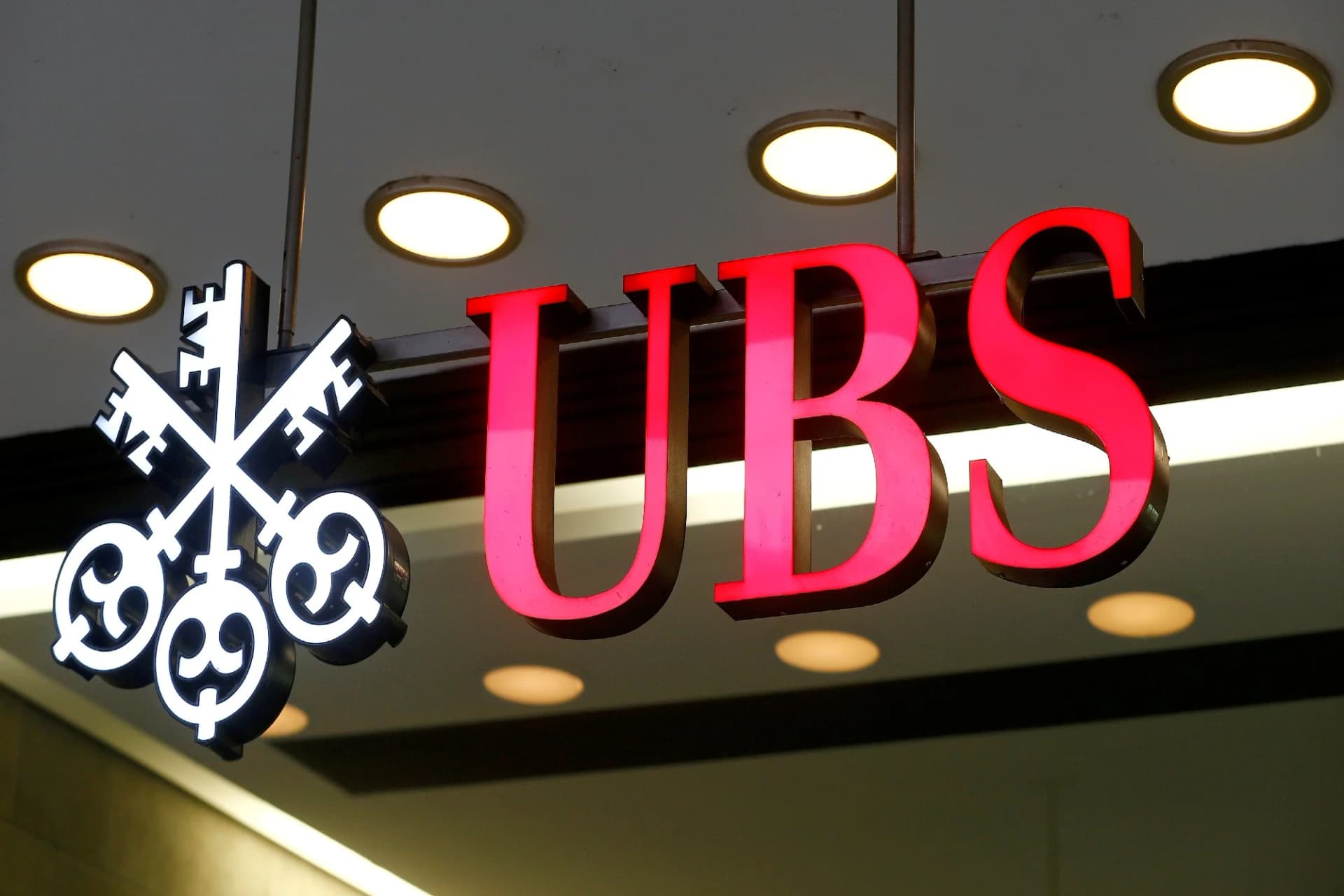 UBS tem prejuízo de R$ 500 mi no Brasil após fusão