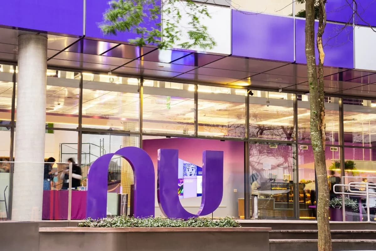 Nubank suspende saques em dinheiro na Oxxo no México
