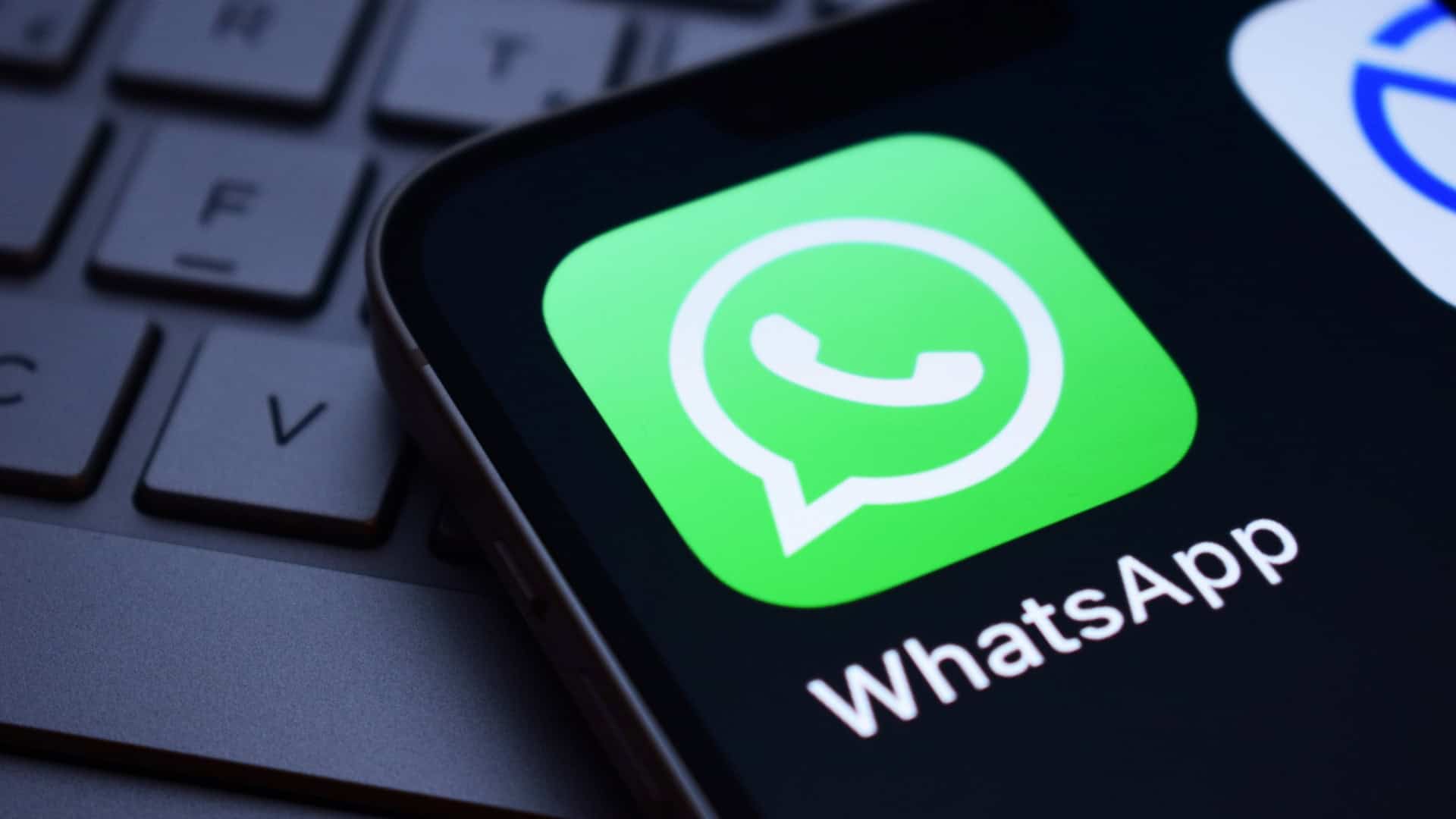 Cade mantém suspensão de novos termos do WhatsApp