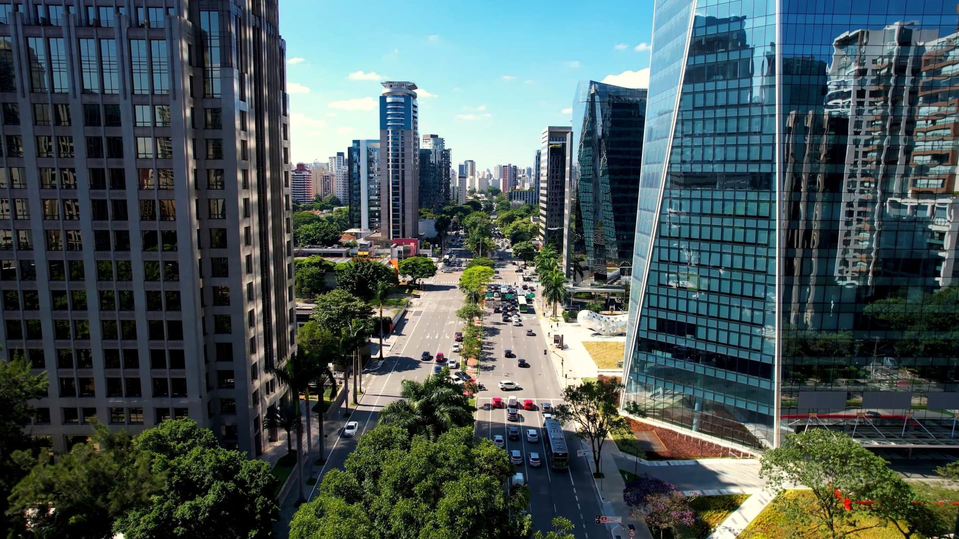 Fitch piora perspectiva dos bancos do Brasil em 2026