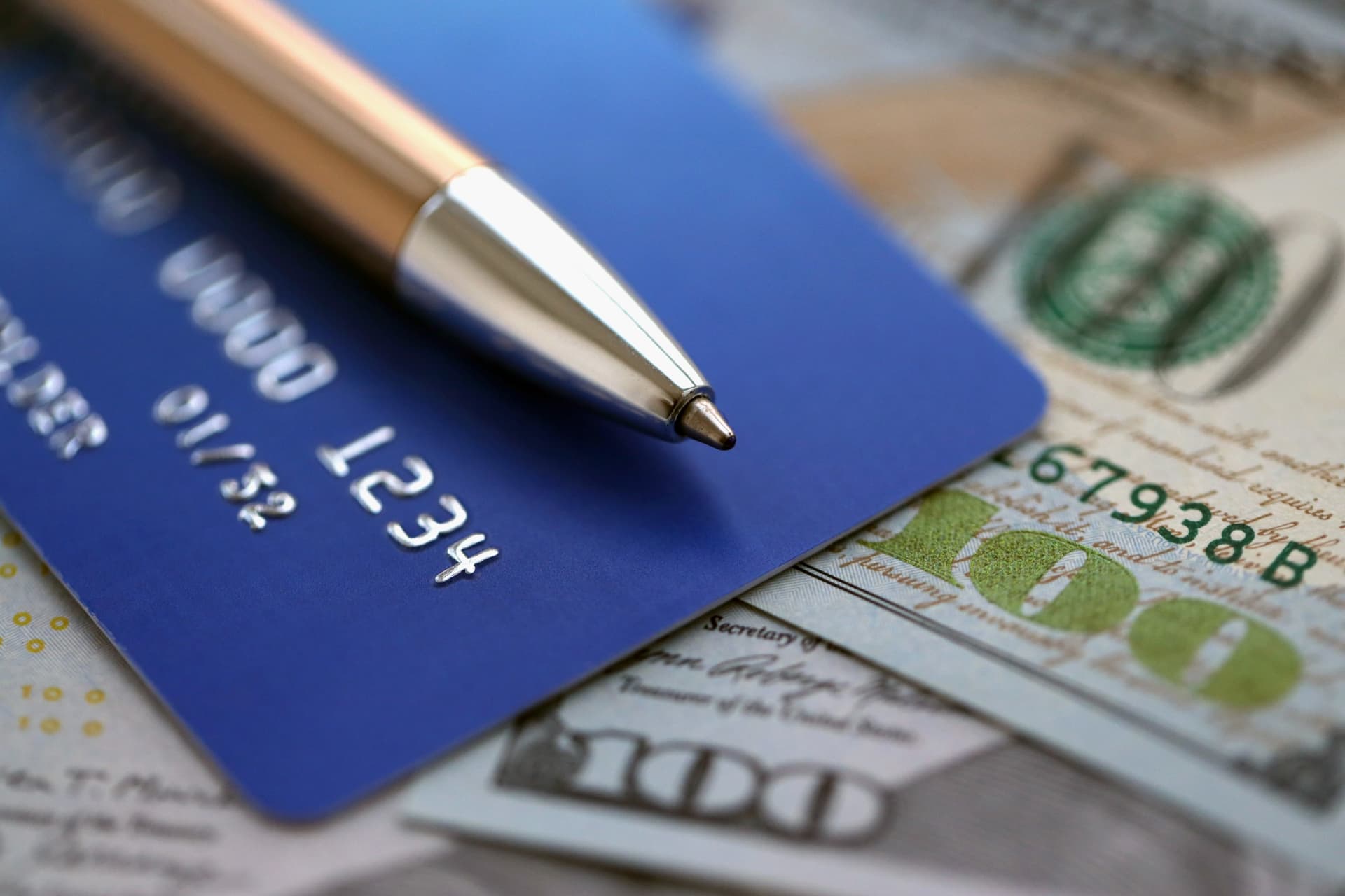Rede CB mira Visa e Mastercard na corrida europeia