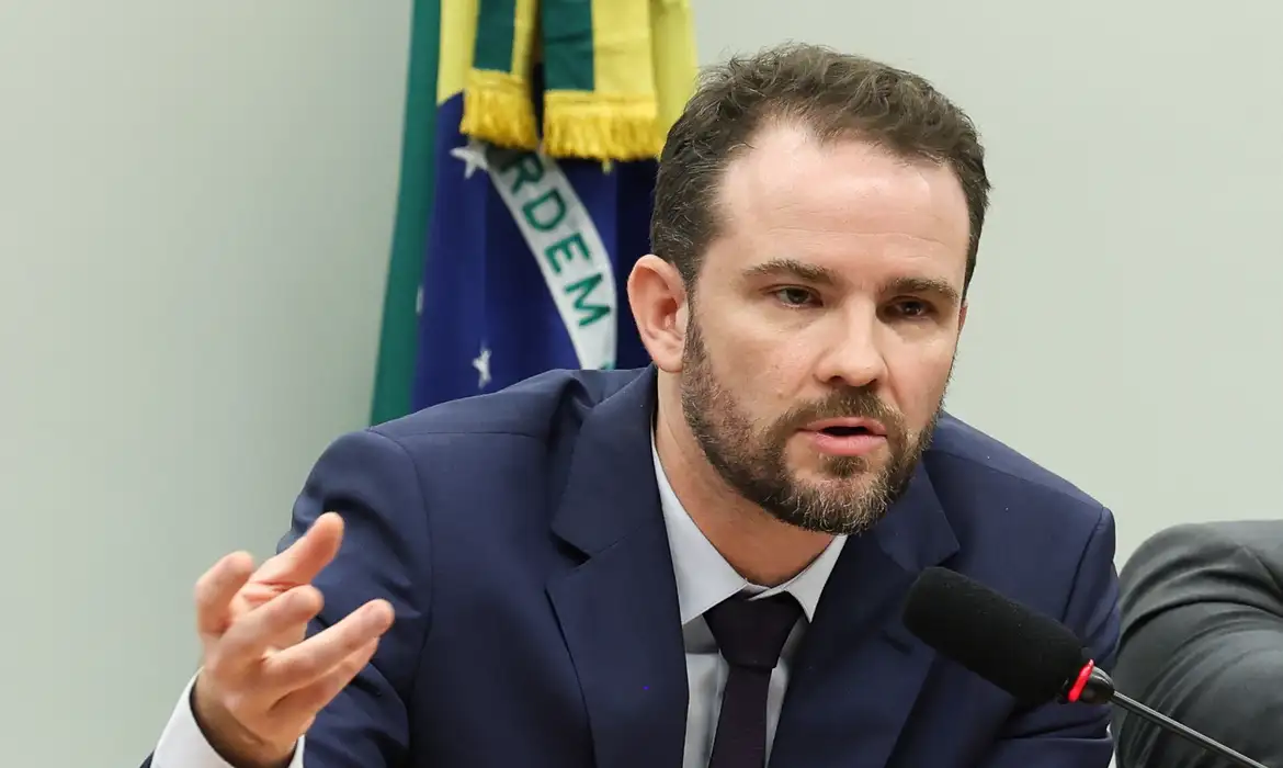 Durigan: Pix está ‘fora de questão’ em tarifa dos EUA