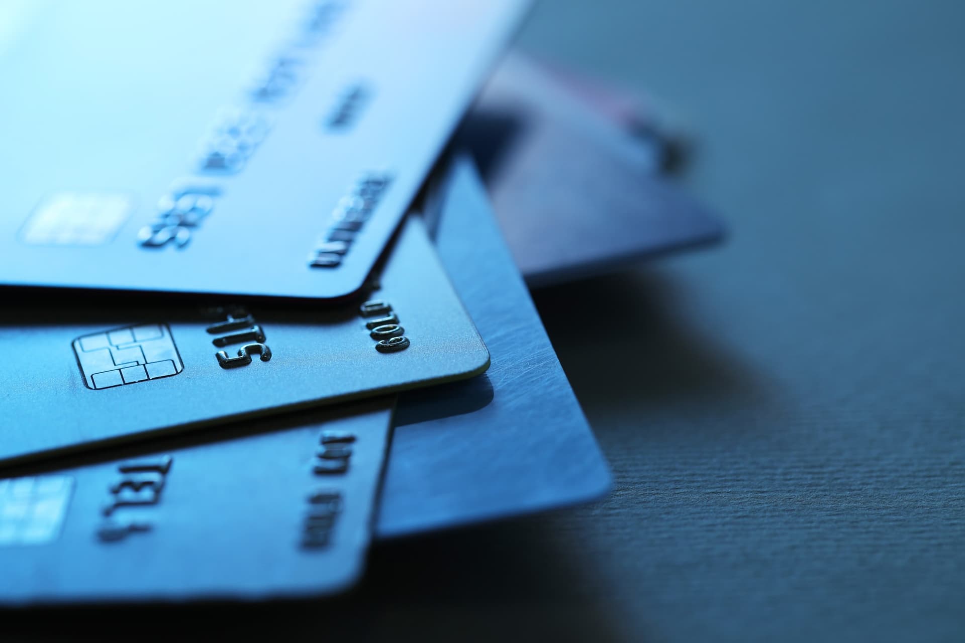 Operadora de 17 mi de cartões muda foco para crédito