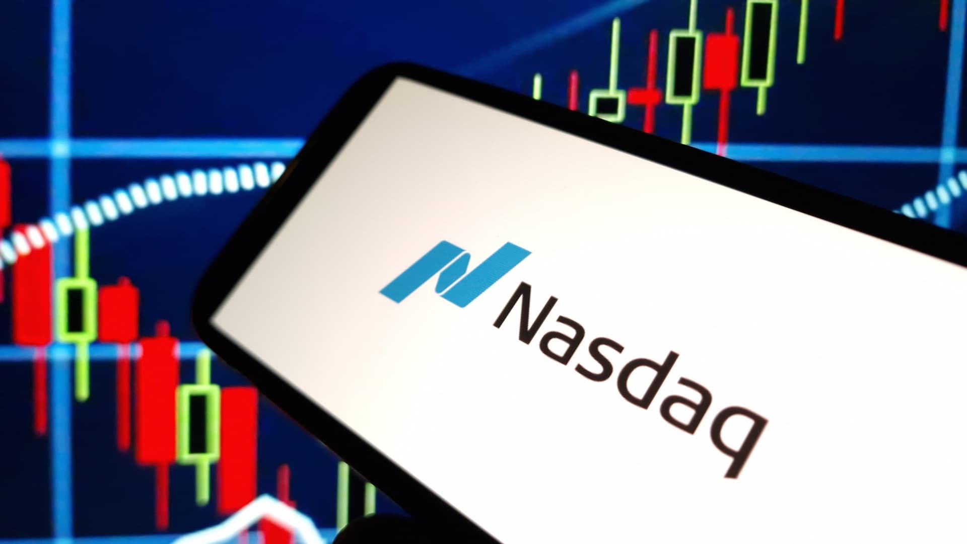 Nasdaq amplia agentes de IA contra fraude e lavagem