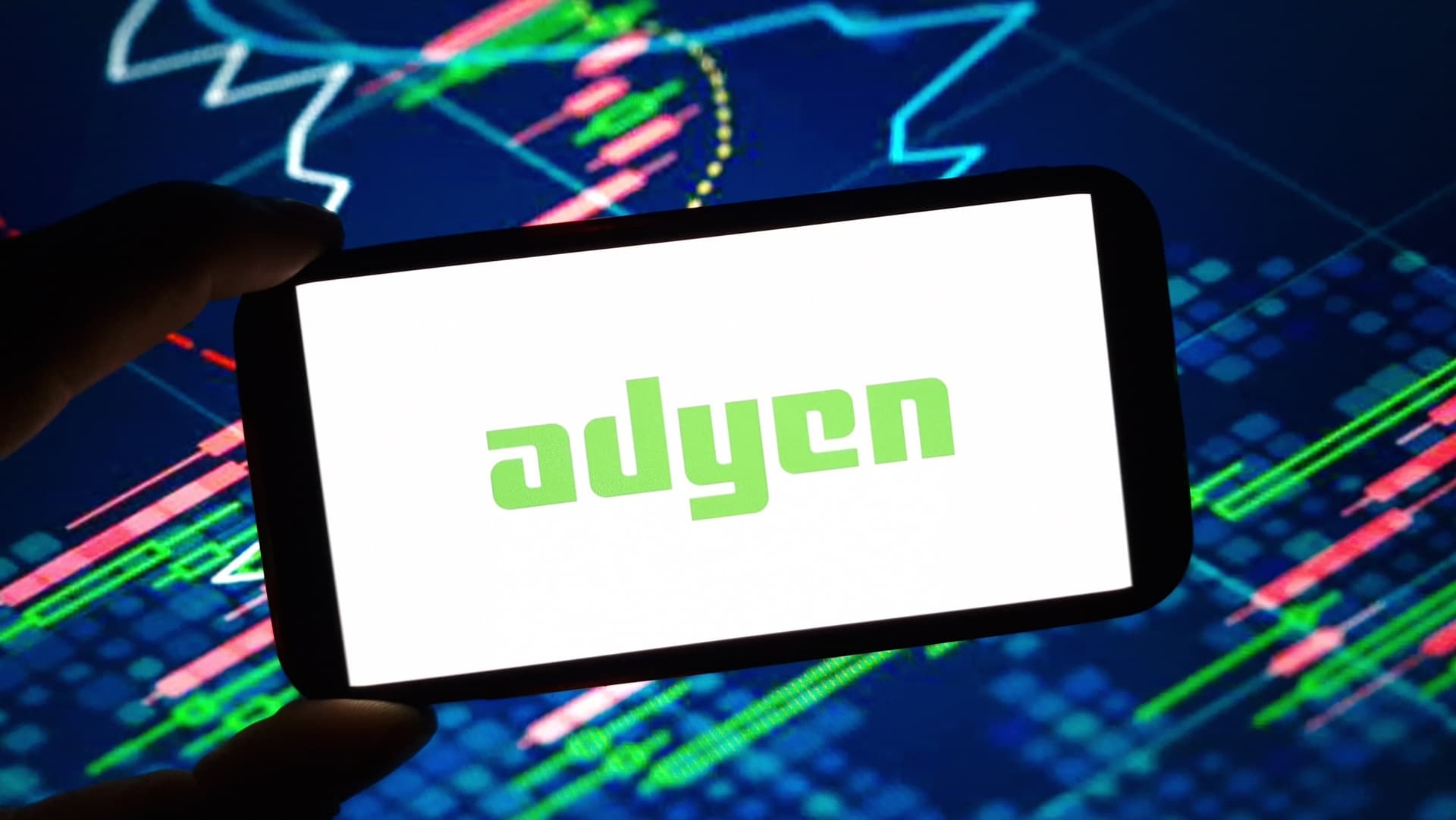 Adyen recupera R$ 24 mi em vendas da C&A com IA