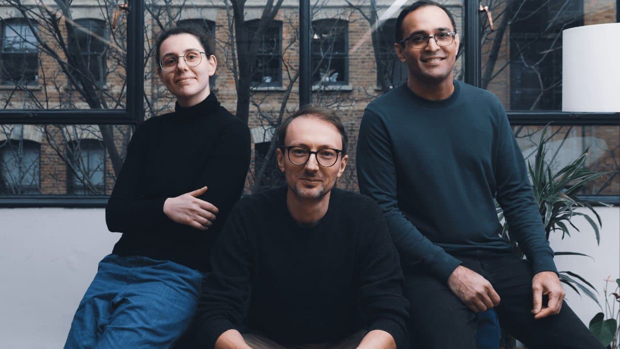 Ex-Monzo levanta US$ 13 mi para AI agents em fintechs